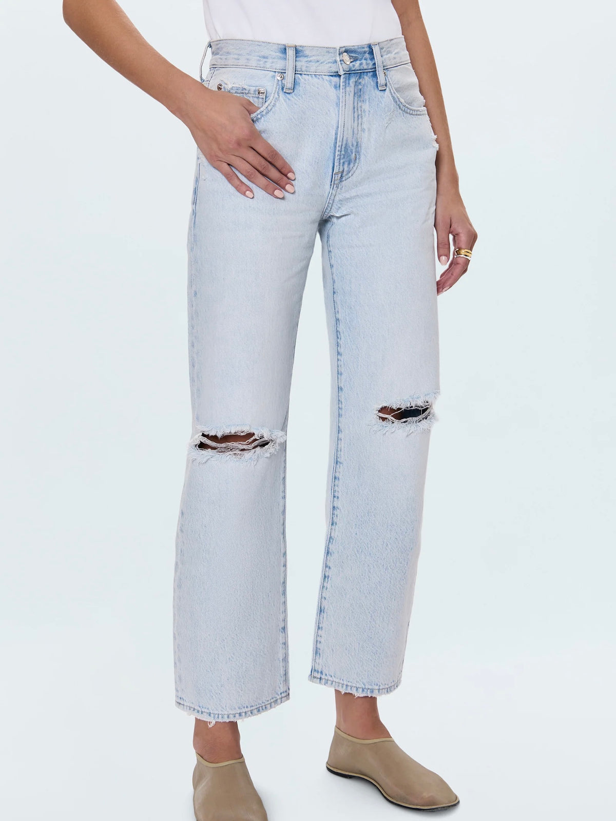 Lexi Mid Rise Distressed Bowed Straight