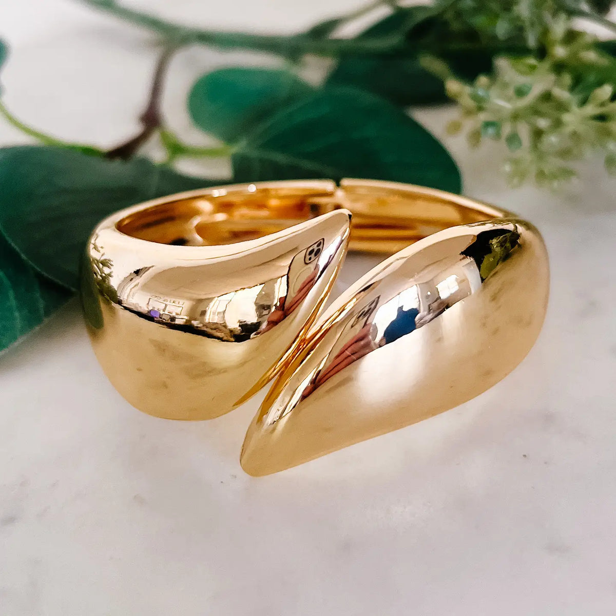 Wave Hinged Bangle