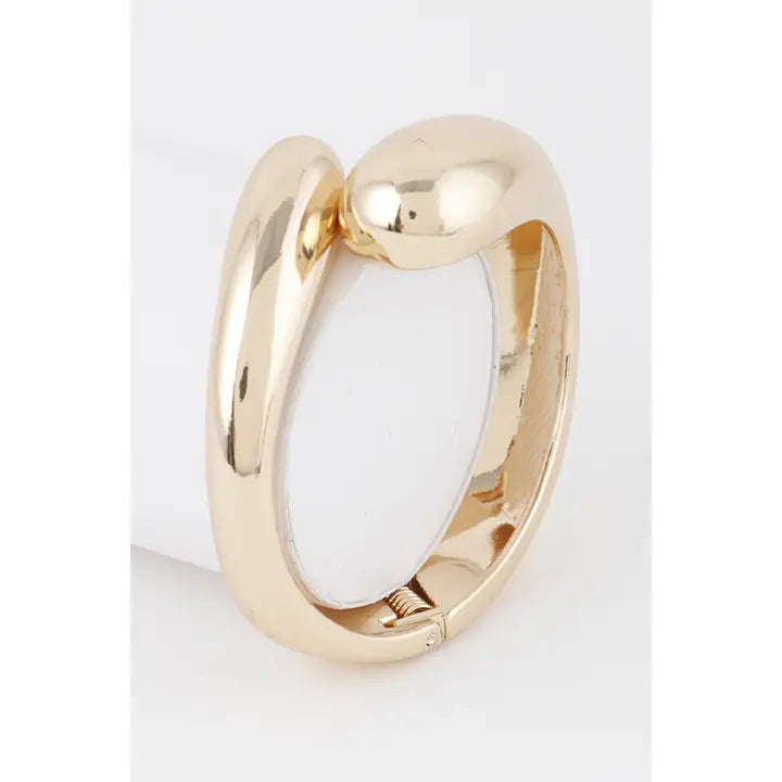 Shiny Snap Cuff Bracelet
