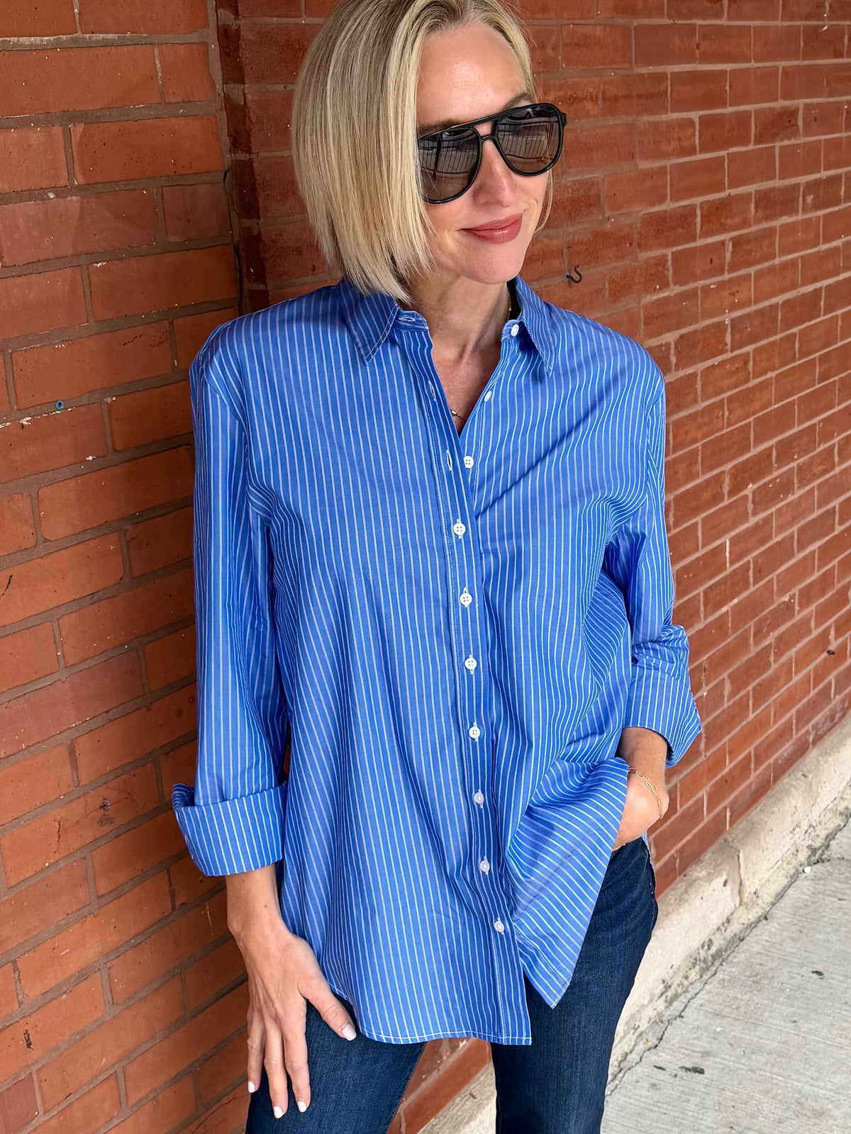 The Boyfriend Shirt in Royal Blue Stripe