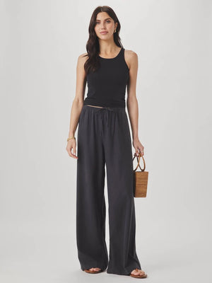 Valerie Pant