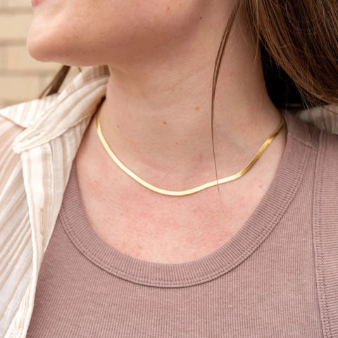 Luxe Gold Delicate Herringbone Chain - 16"