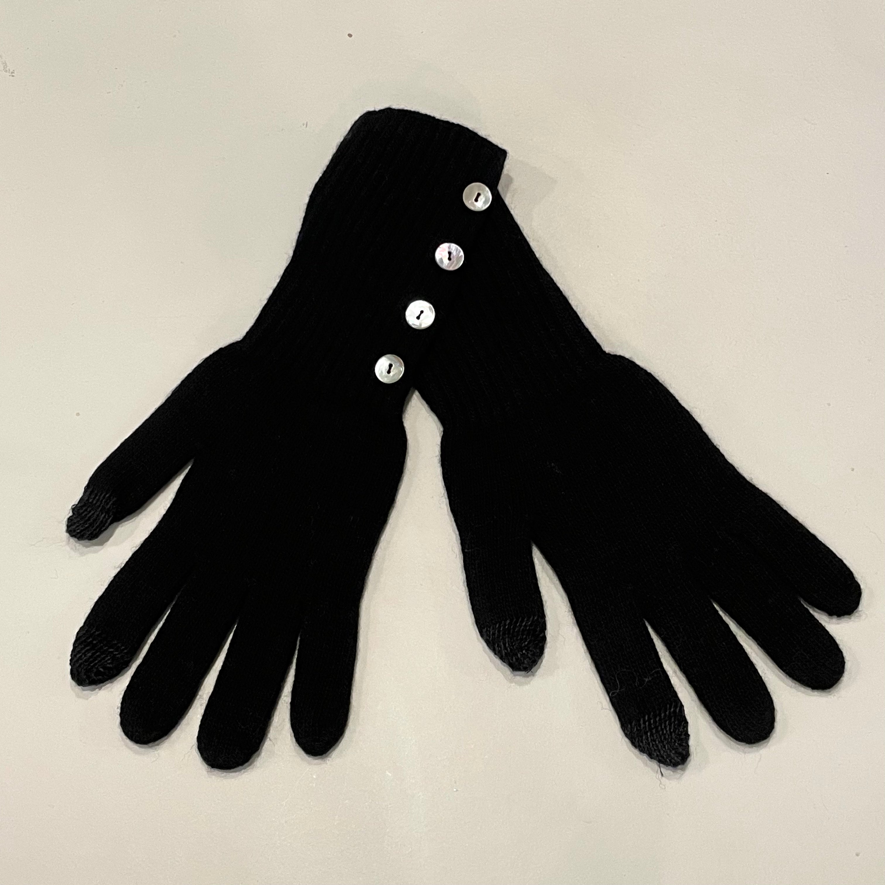 Button Gloves
